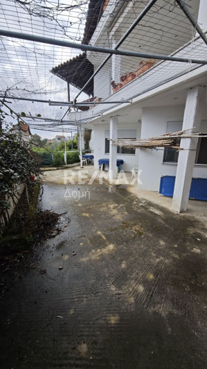 Image No.2-5 Bed House for sale