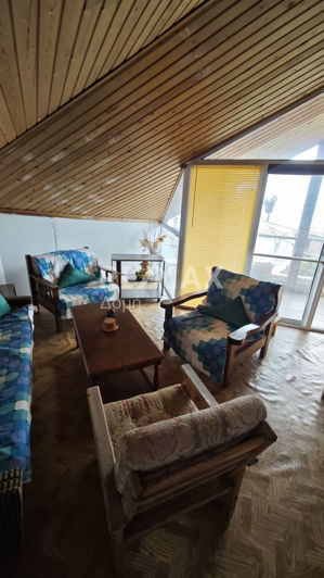 Image No.23-5 Bed House for sale