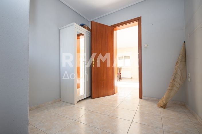 Image No.24-3 Bed Apartment for sale