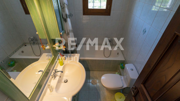 Image No.29-5 Bed Maisonette for sale