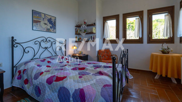 Image No.30-5 Bed Maisonette for sale