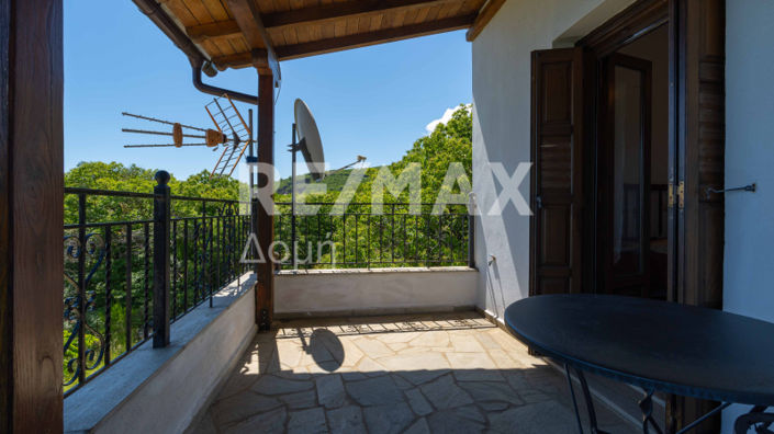 Image No.54-5 Bed Maisonette for sale