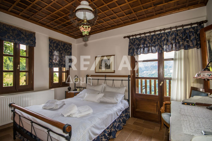 Image No.21-5 Bed Property for sale