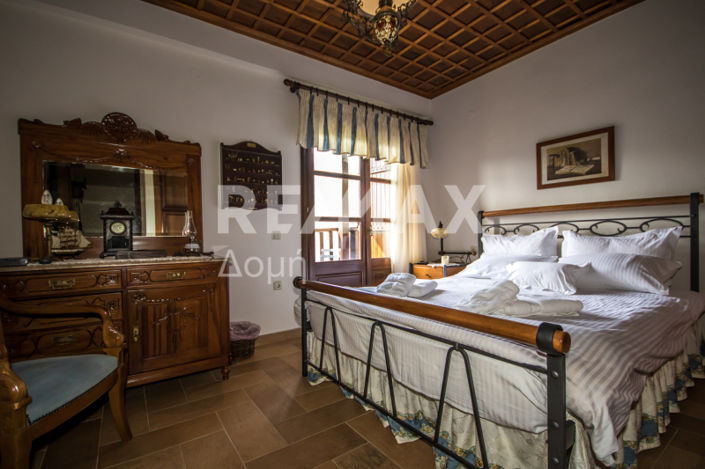 Image No.24-5 Bed Property for sale