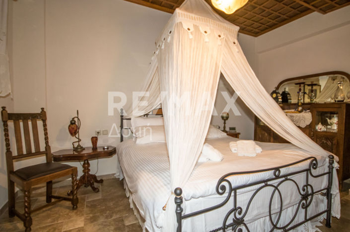 Image No.31-5 Bed Property for sale