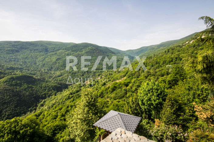 Image No.40-5 Bed Property for sale