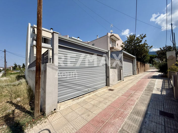 Image No.25-3 Bed Property for sale