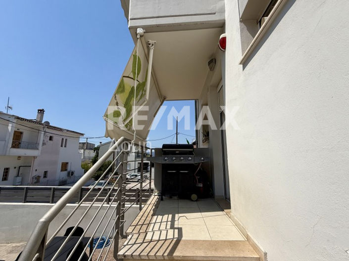 Image No.30-3 Bed Property for sale