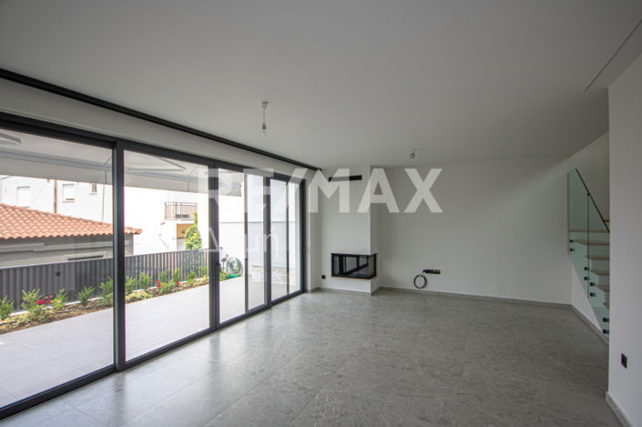 Image No.3-Propriété de 3 chambres à vendre à Magnésie