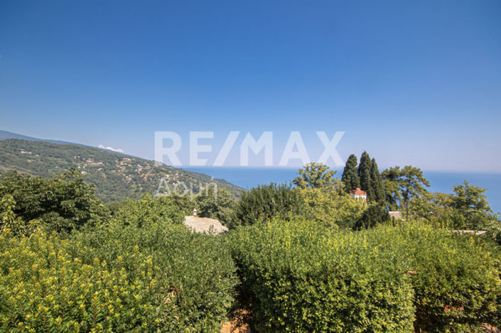 Image No.16-3 Bed Property for sale