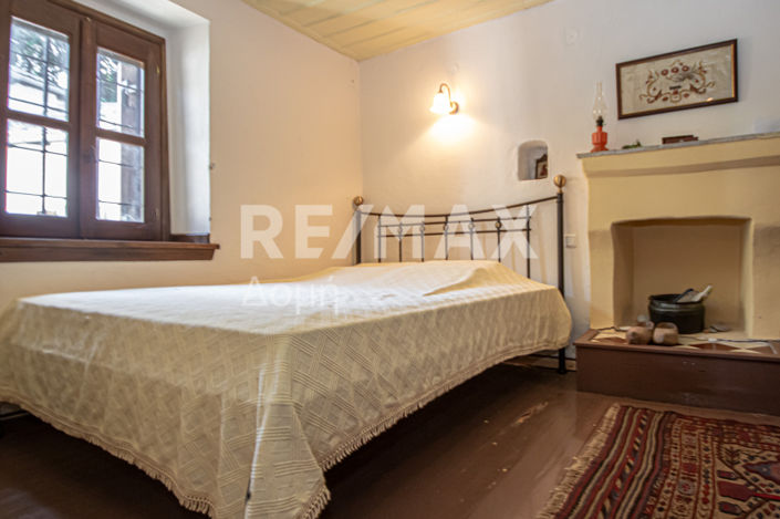 Image No.19-3 Bed Property for sale
