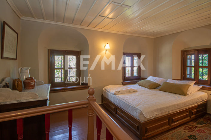 Image No.36-3 Bed Property for sale