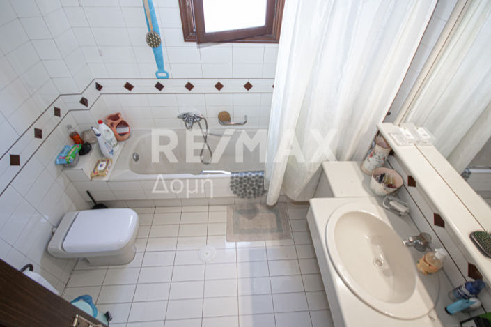 Image No.27-4 Bed House for sale
