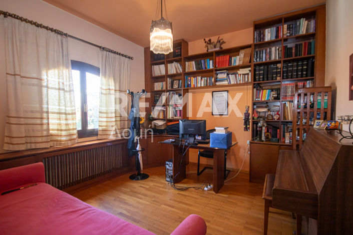 Image No.29-4 Bed House for sale