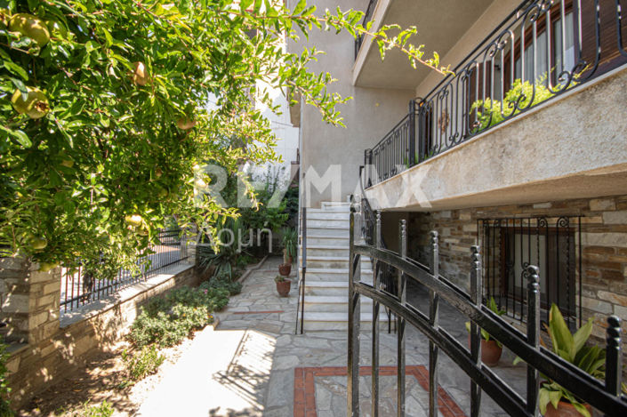 Image No.3-4 Bed House for sale