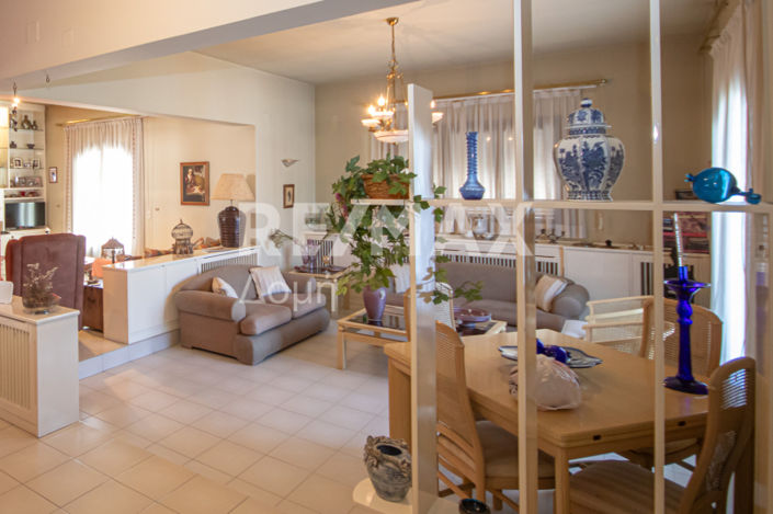 Image No.32-4 Bed House for sale