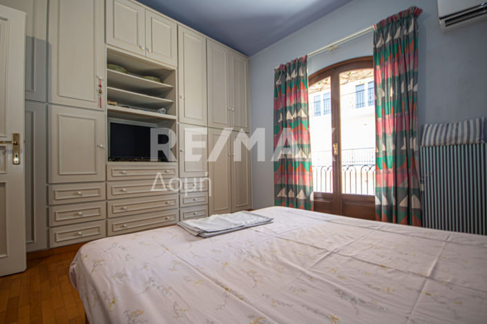 Image No.44-4 Bed House for sale