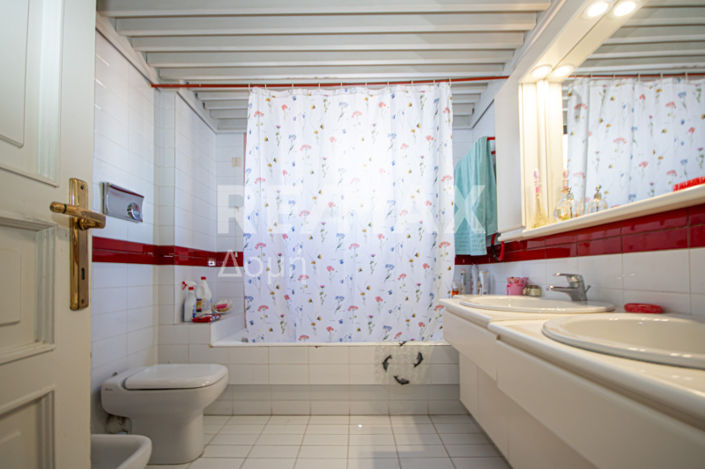 Image No.53-4 Bed House for sale