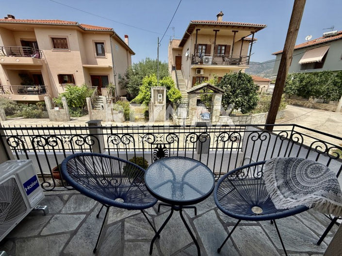 Image No.21-3 Bed Property for sale