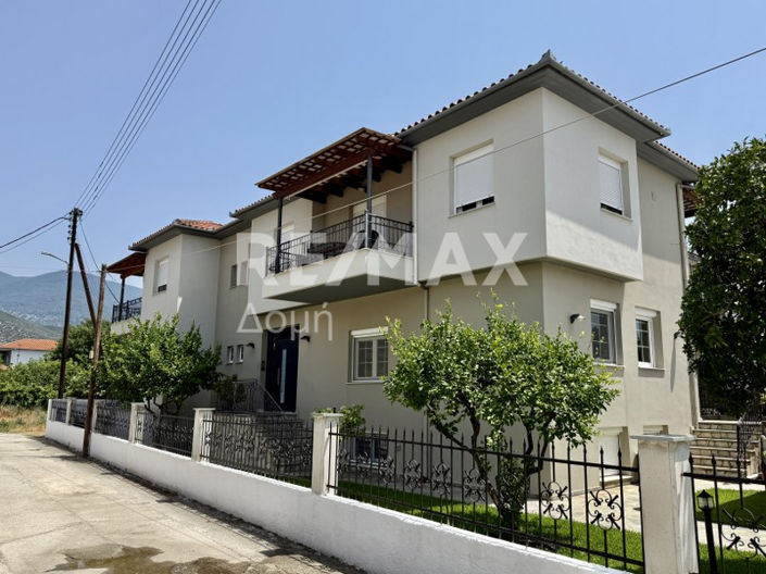 Image No.23-3 Bed Property for sale