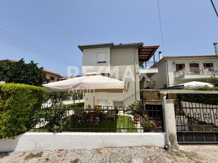 Image No.25-3 Bed Property for sale
