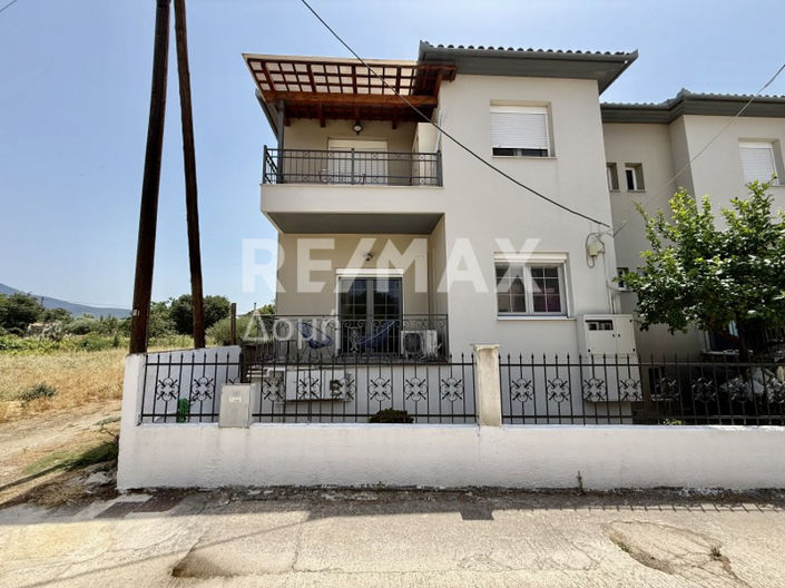 Image No.26-3 Bed Property for sale