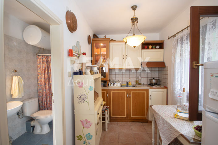 Image No.10-1 Bed Property for sale