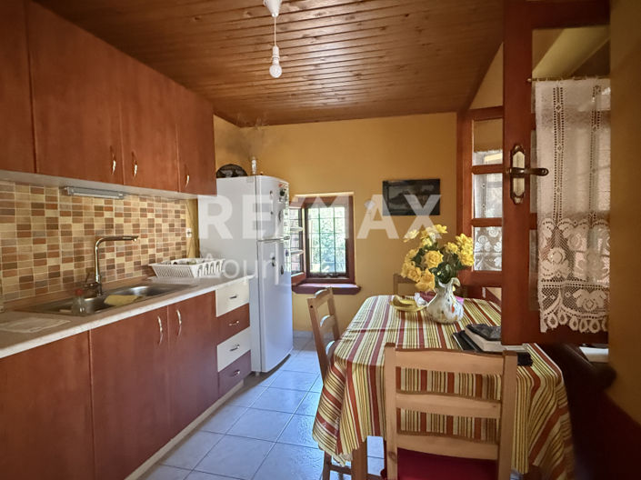 Image No.22-3 Bed Maisonette for sale