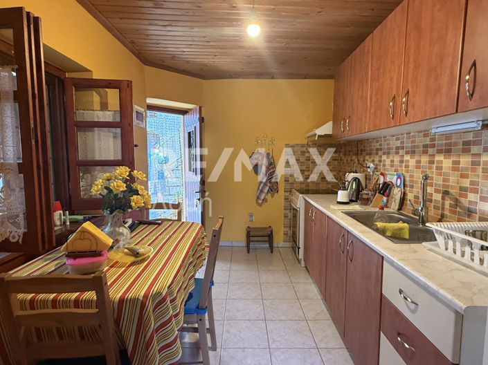 Image No.24-3 Bed Maisonette for sale