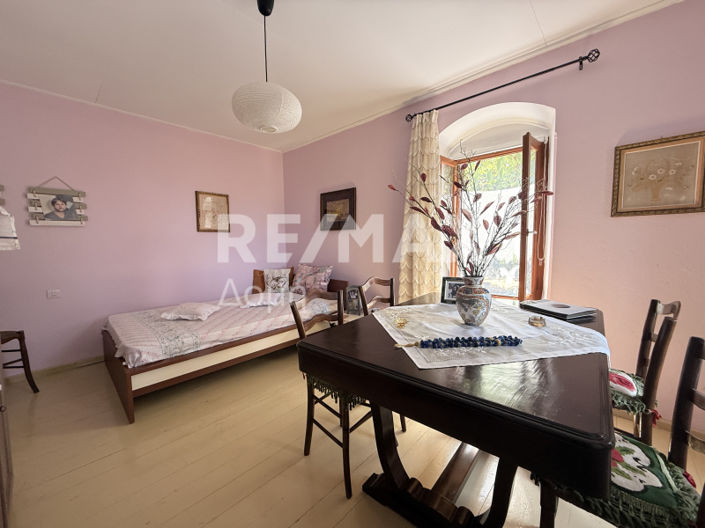 Image No.5-3 Bed Maisonette for sale
