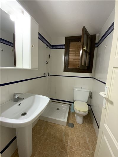 Image No.20-2 Bed Apartment for sale