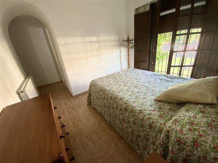 Image No.30-2 Bed Apartment for sale