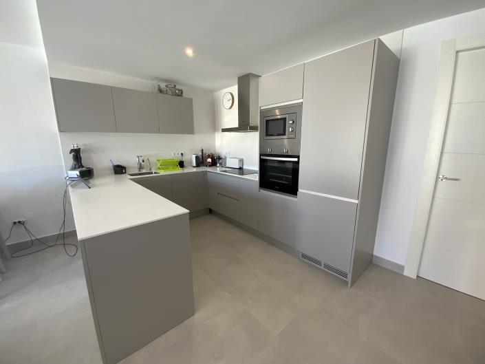 Image No.8-3 Bed Apartment for sale