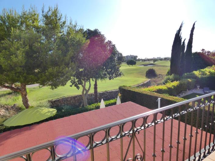 Image No.32-3 Bed Villa / Detached for sale