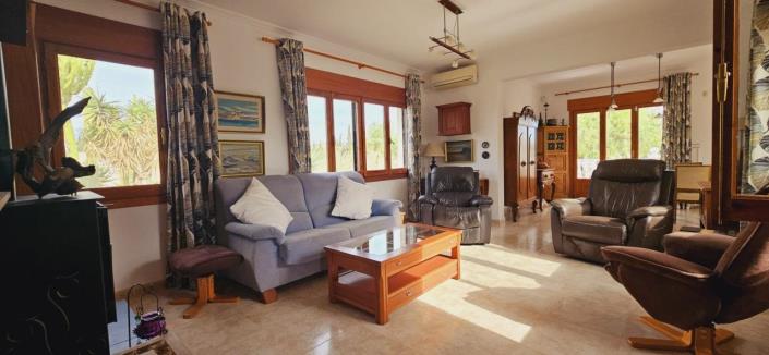 Image No.15-3 Bed Finca for sale