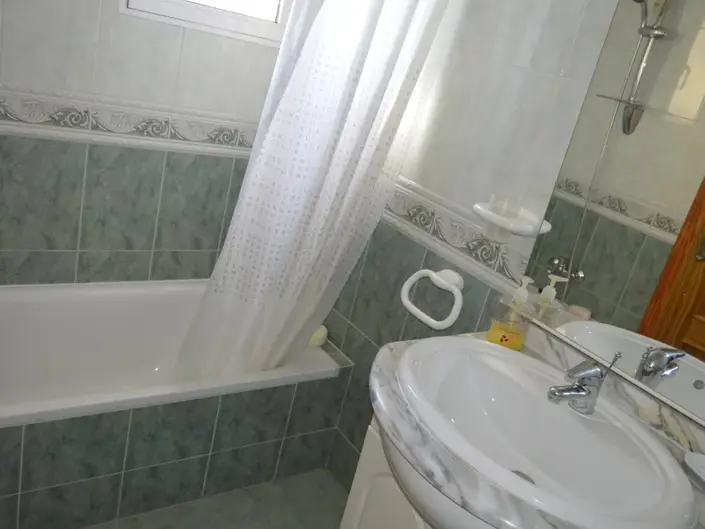 Image No.14-3 Bed Villa / Detached for sale