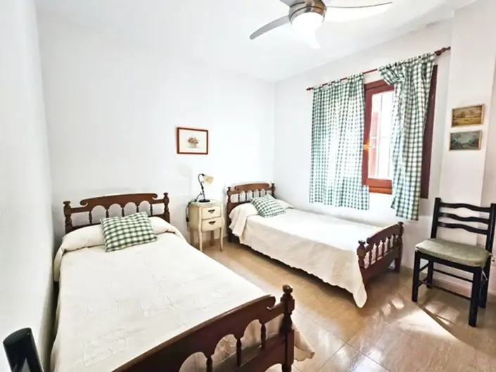 Image No.11-2 Bed Apartment for sale