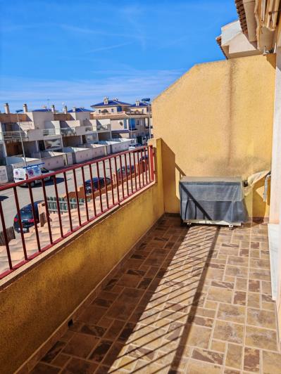 Image No.12-3 Bed Townhouse for sale