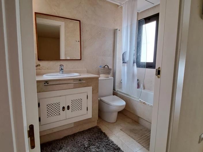 Image No.12-2 Bed Townhouse for sale