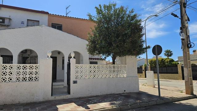 Image No.2-Bungalow de 3 chambres à vendre à Los Alcázares