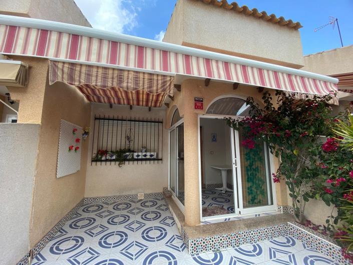 Image No.1-3 Bed Townhouse for sale
