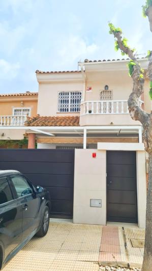 Image No.3-3 Bed Townhouse for sale