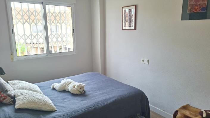 Image No.20-3 Bed Townhouse for sale