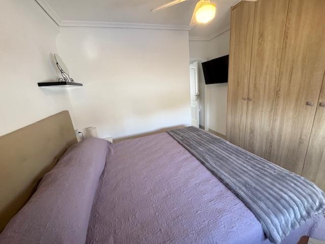 Image No.18-2 Bed House for sale