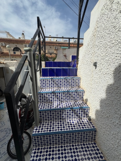 Image No.26-2 Bed House for sale