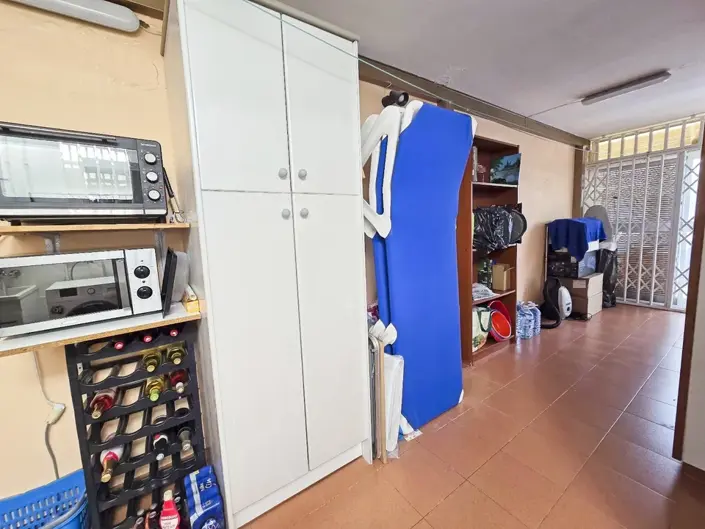 Image No.21-3 Bed House for sale