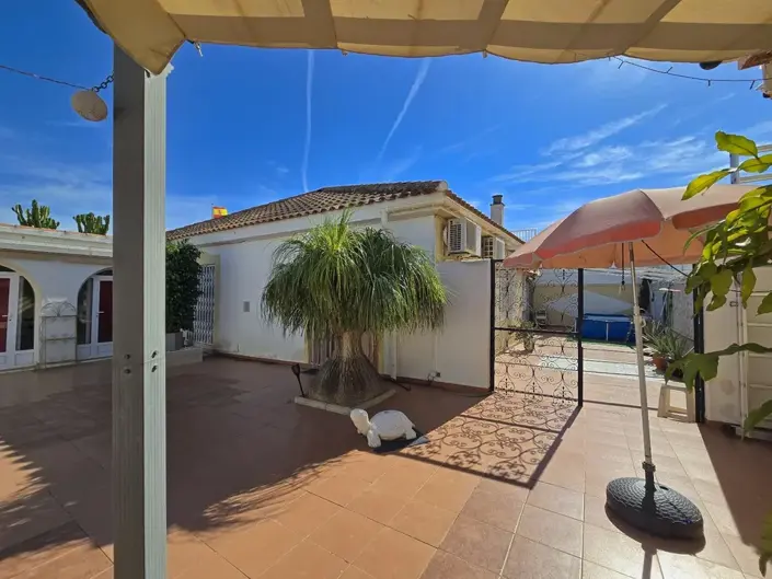 Image No.1-3 Bed House for sale
