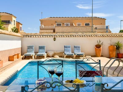 Image No.2-Villa / Détaché de 4 chambres à vendre à Punta Prima