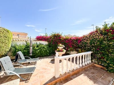 Image No.6-Villa / Détaché de 4 chambres à vendre à Punta Prima