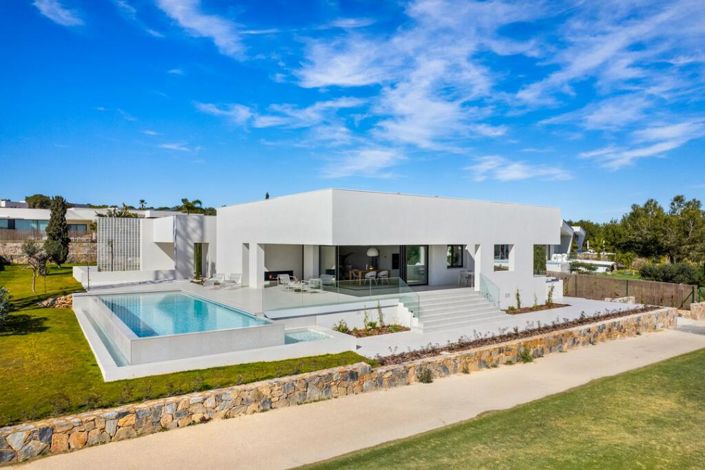 Image No.1-Villa / Détaché de 3 chambres à vendre à Las Colinas Golf